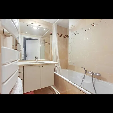 Apartament Superbe Front De