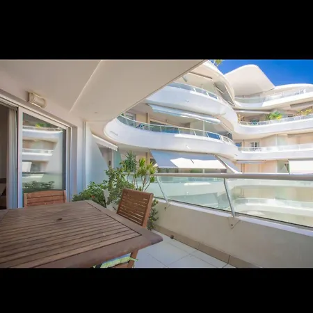Apartment Superbe En Front De