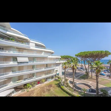 Superbe Front De شقة *