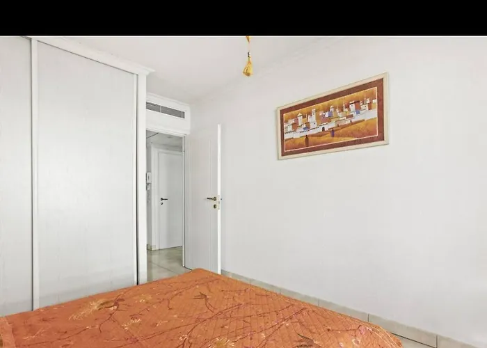 Superbe Front De アパート